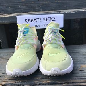 Nike React Presto “psychedelic lava”